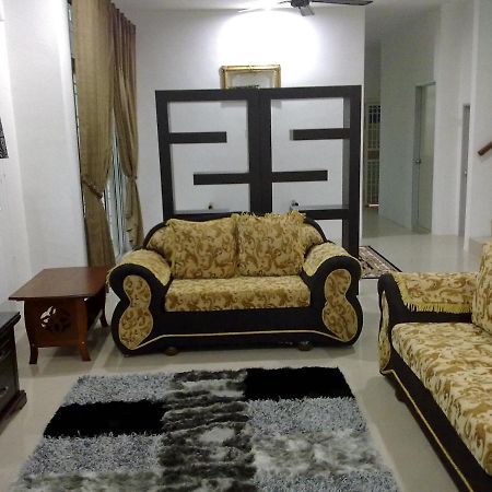 Casa D'Astana Homestay Sungai Petani For Muslim Only Exterior photo