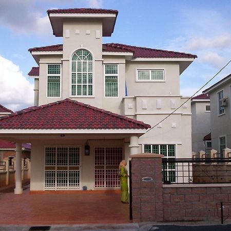 Casa D'Astana Homestay Sungai Petani For Muslim Only Exterior photo